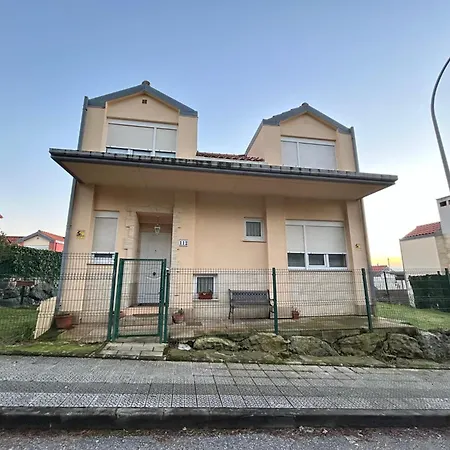 Villa Laura Boo De Pielagos Exterior photo